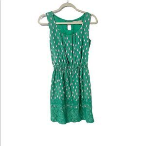 Chelsea & Violet Bird Patterned Green Lace Sleeveless Dress Size XS